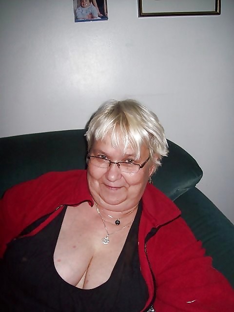 Granny Cleavage tits #23492348