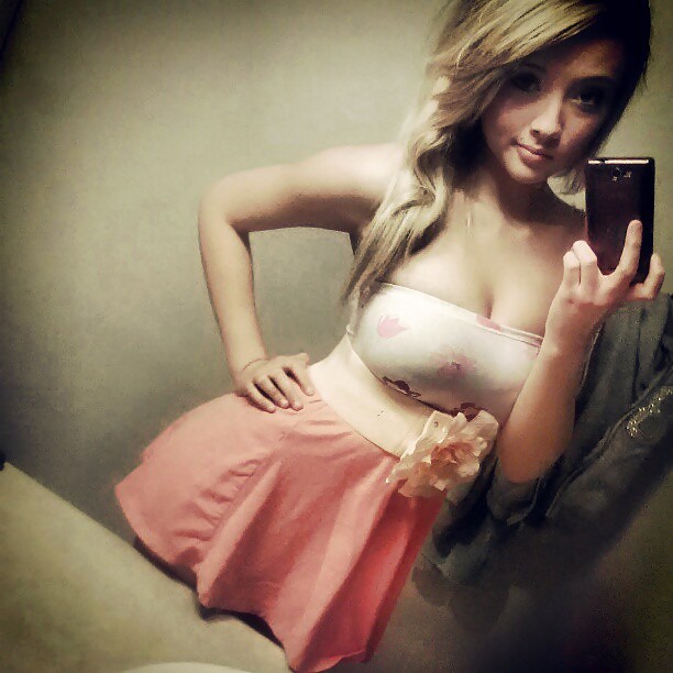 Pretty dresses #24141978