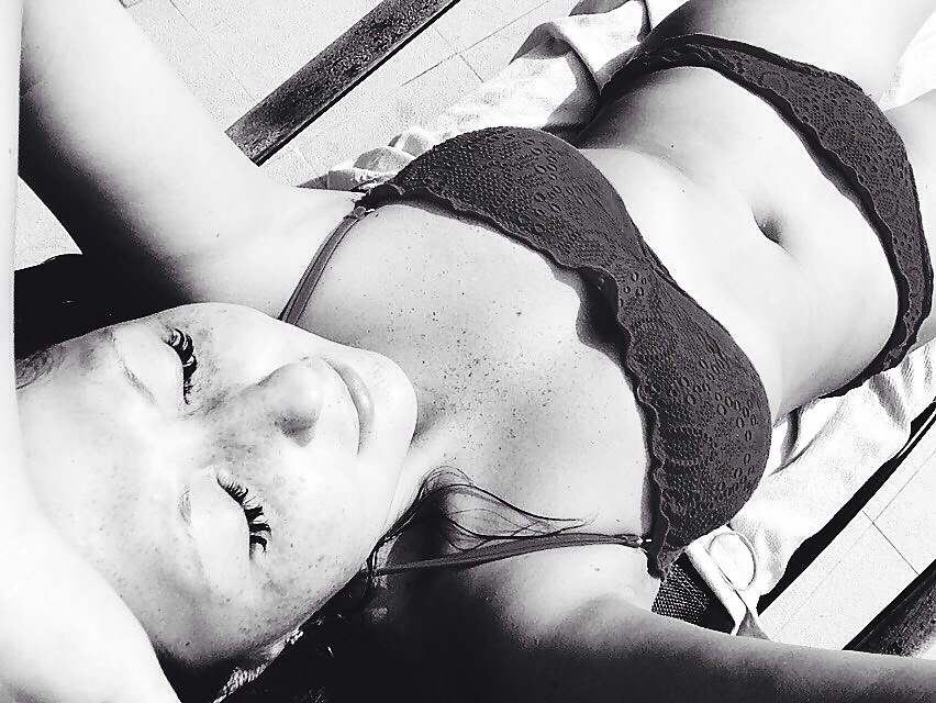 Perra con tetas follables ! comentario 
 #34295008
