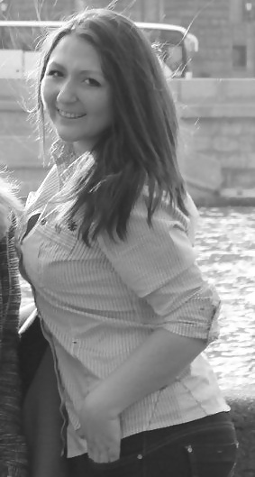 Perra con tetas follables ! comentario 
 #34295232