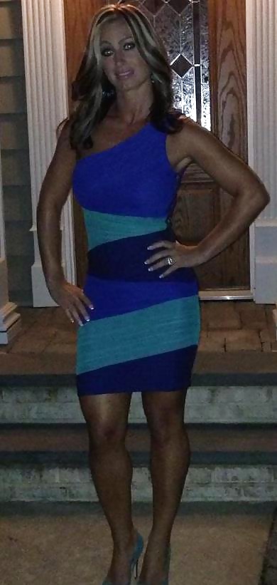 One of the hottest MILFS I have ever seen  #30643579