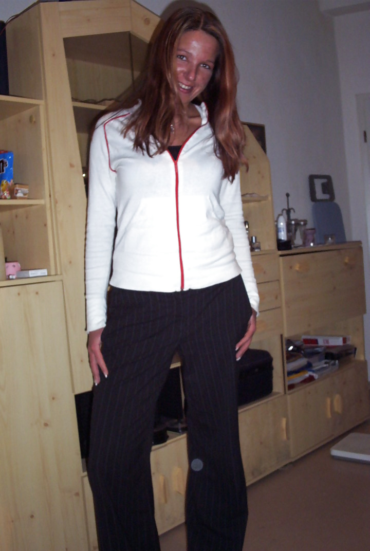 Aprendió con un compañero de estudios, el novio estaba en un viaje en bicicleta
 #35582643