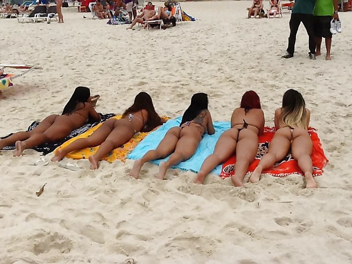 Chicas sexy de la playa
 #25265666