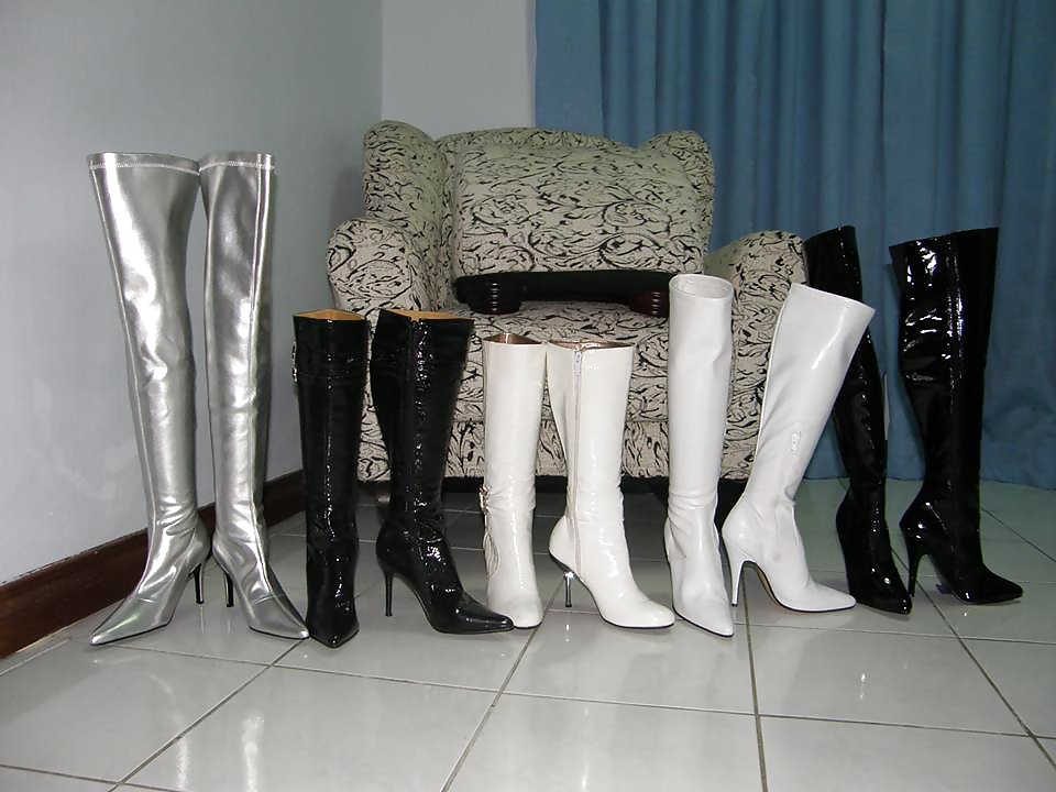 Mis botas fetiche
 #24345503