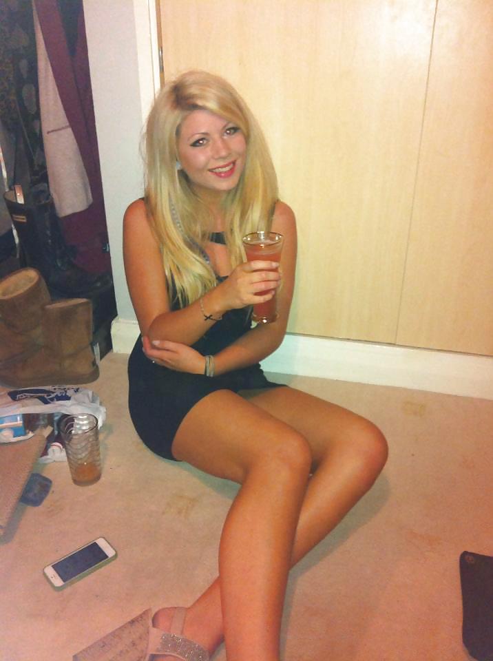 これらの女の子を劣化させる!
 #23870989