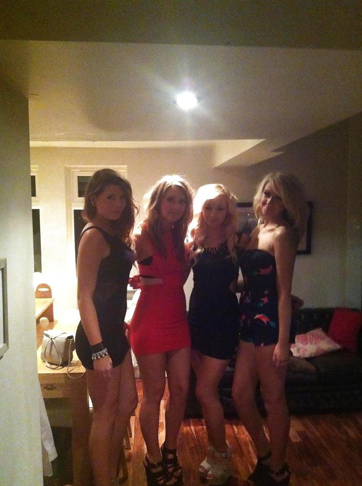 これらの女の子を劣化させる!
 #23871017