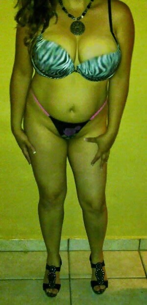 Latina gruesa
 #31412479