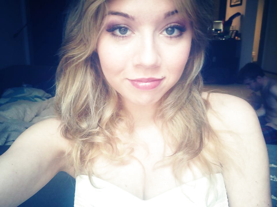 Jennette mccurdy
 #33532874