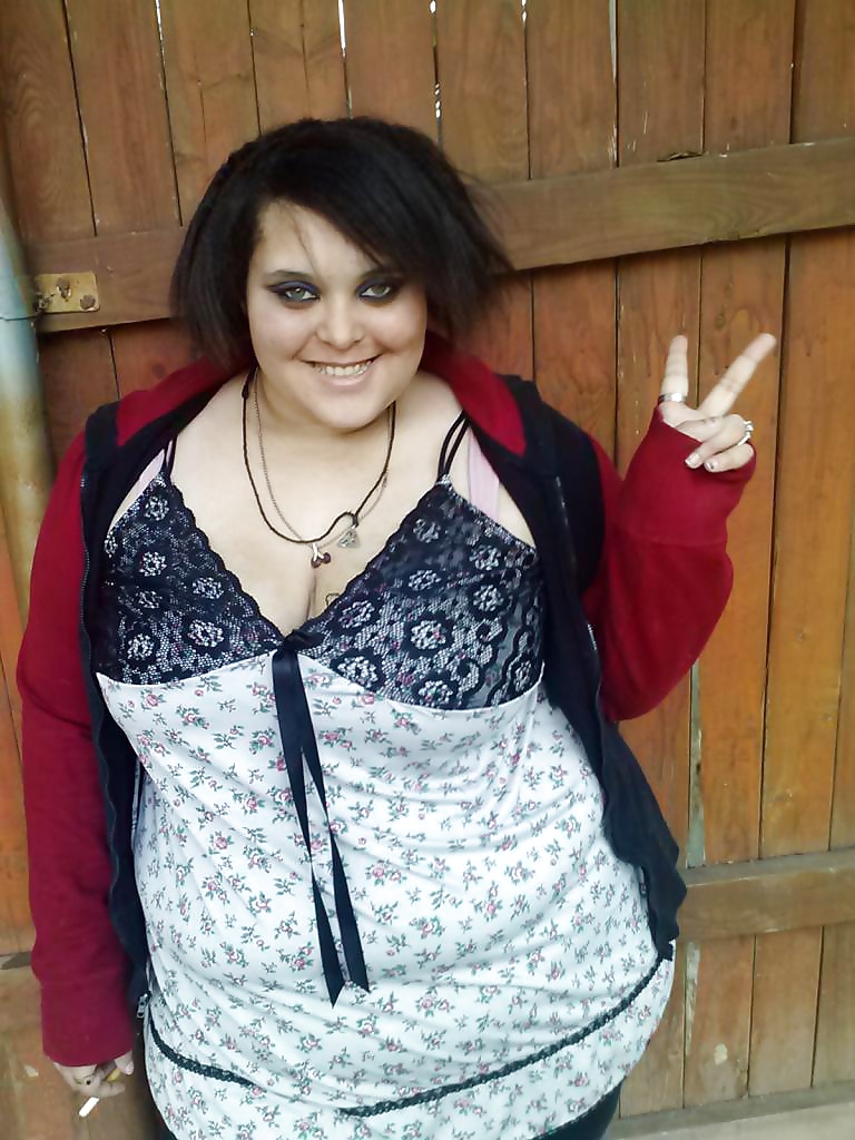 Große Dame Ist Ziemlich Beängstigend #24429277