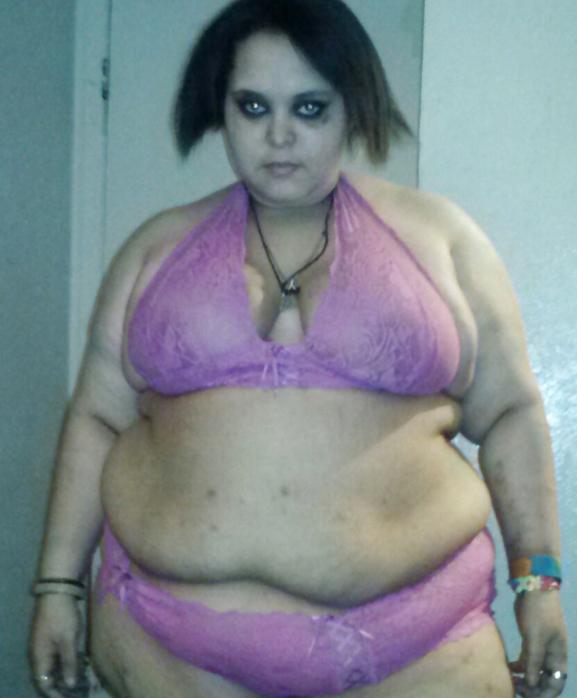 Große Dame Ist Ziemlich Beängstigend #24429294