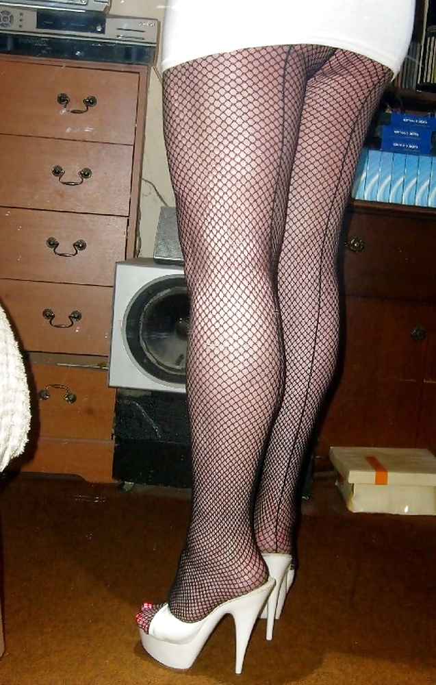 Mature lady - leg fetish pantyhose with backseam #32360501