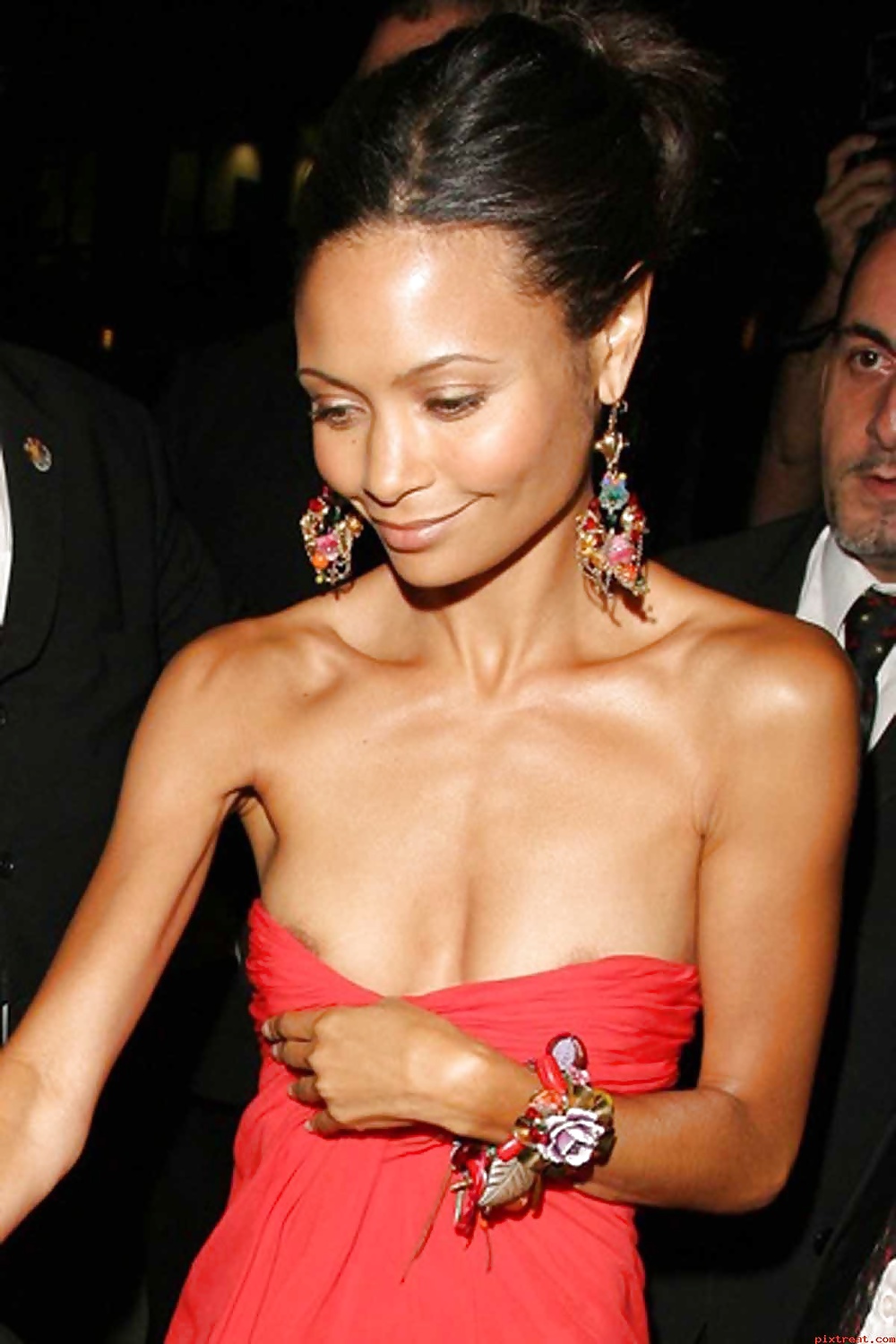 Vamos a masturbarnos con ... thandie newton
 #29686810