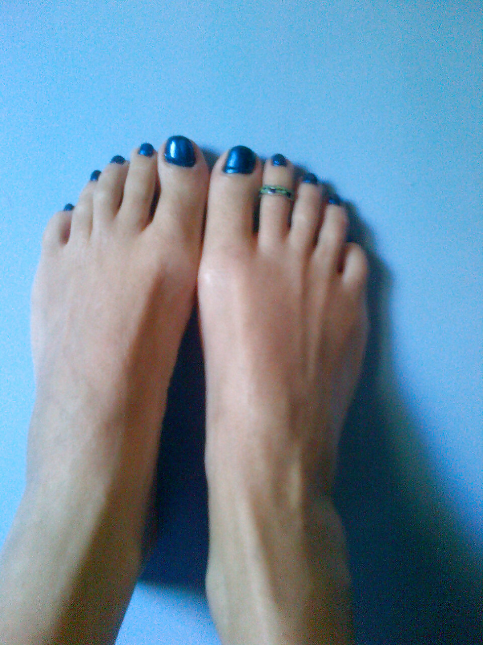 Here I present to new feet! Courtesy of my friend Cristina!  #30117058