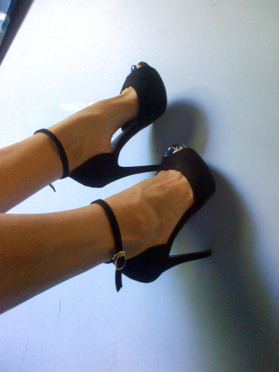 Aquí presento a nuevos pies! cortesía de mi amigo cristina! 
 #30117071