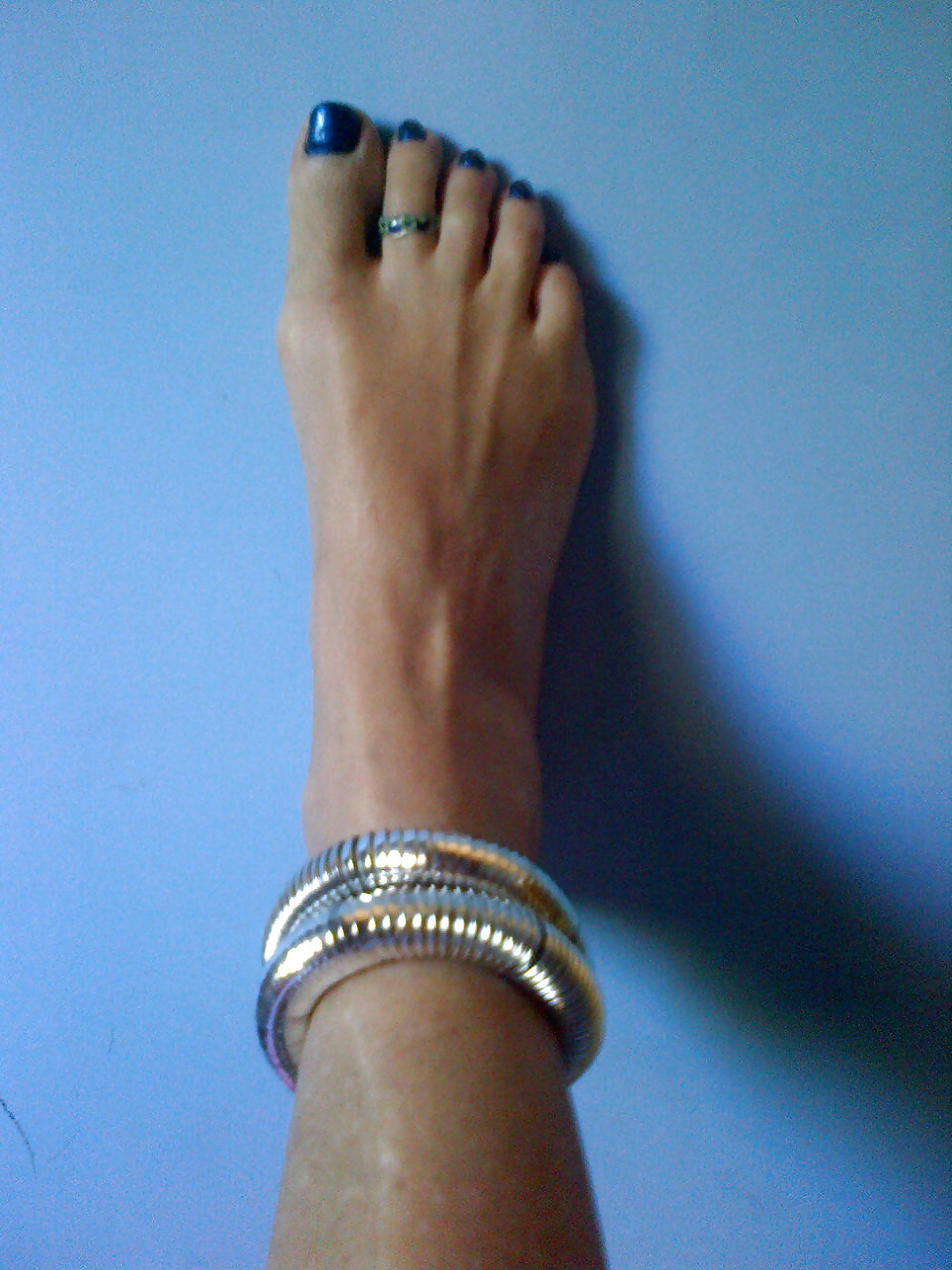 Here I present to new feet! Courtesy of my friend Cristina!  #30117081