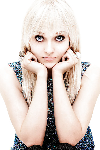 Dakota Fanning #33225543