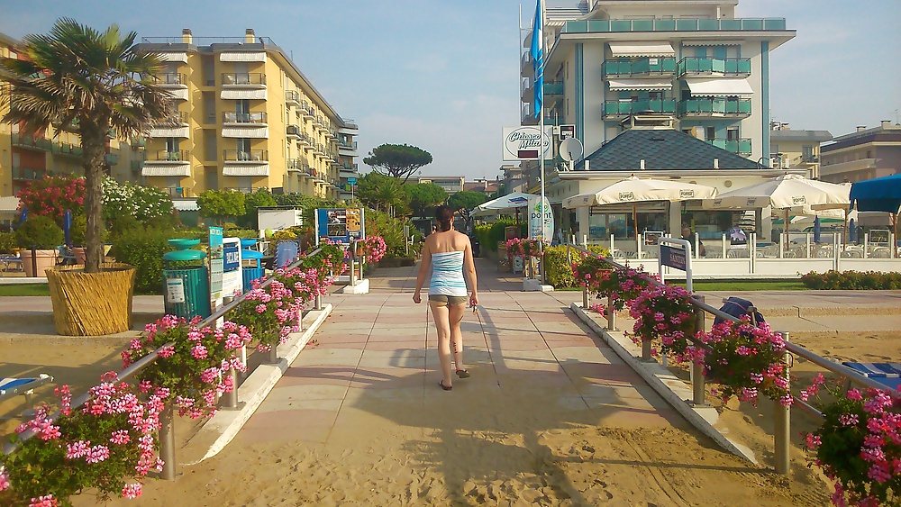 Ma Copine Sur La Plage #28336278