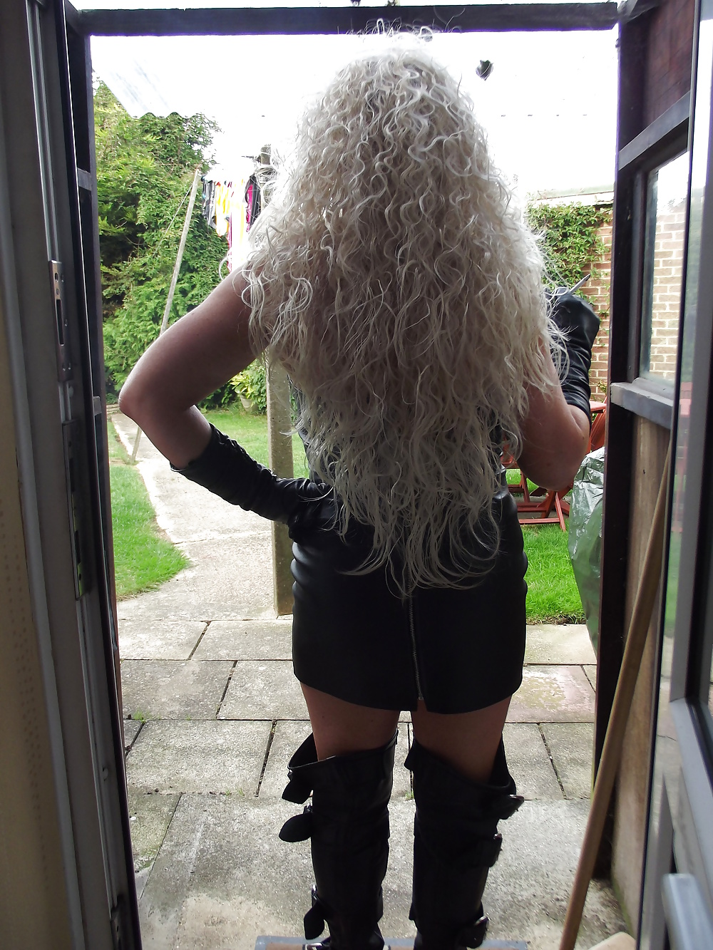 ENTER FROM REAR #28867138