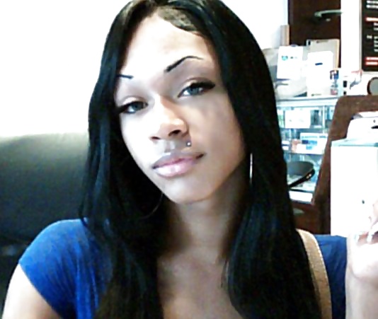 Heiß In Kleidung #26830011