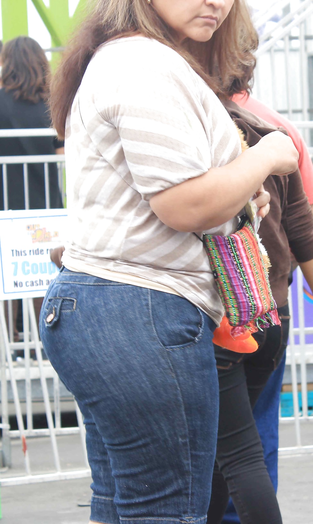 Candid Huge Latina Mom Ass in Jeans #31359613
