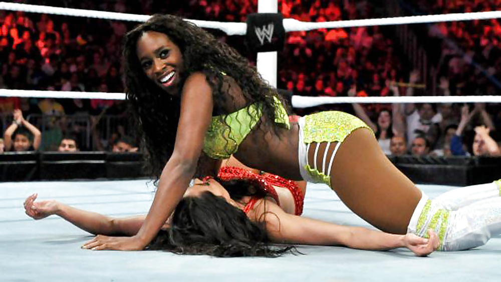 WWE Divas  #33168077