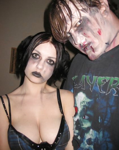 Gothic Couple Fucking #34986568