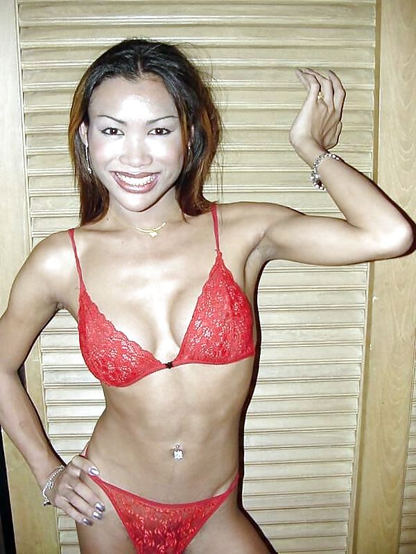 Ladyboy Peut De Bangkok #24557708