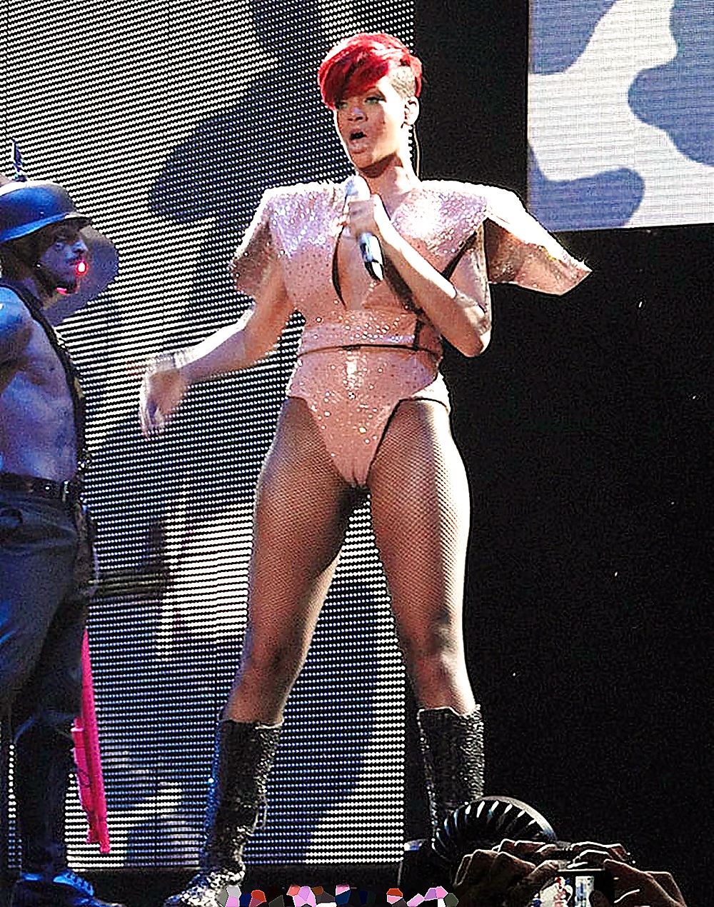 Exposer Rihanna Comme Une Salope Sexy Sale Par Twistedworlds #36792647