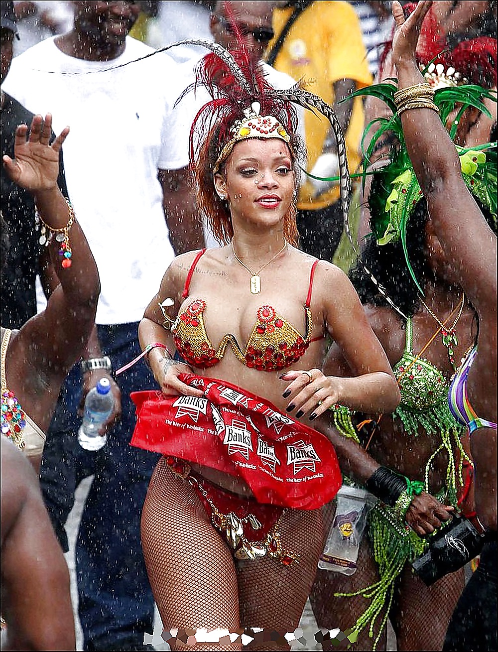 Exponiendo a rihanna como una sucia zorra sexy por twistedworlds
 #36792749