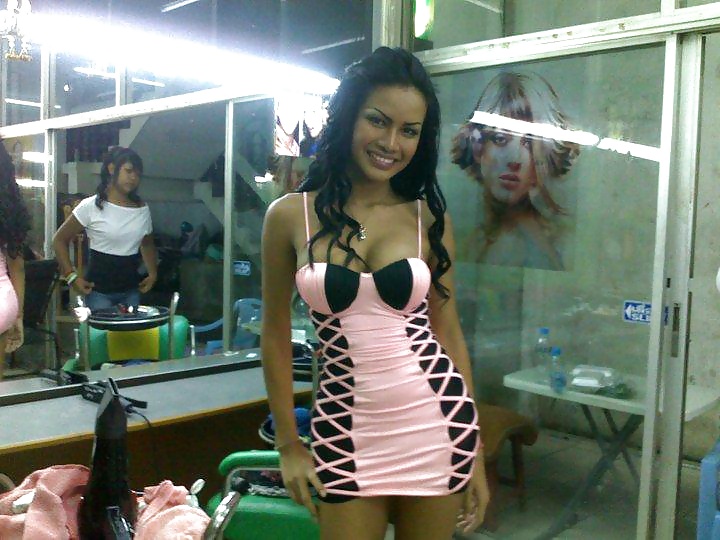 Ich Liebe Thai Ladyboys- Bangkok Pattaya Transvestiten Straße Mix #39860615
