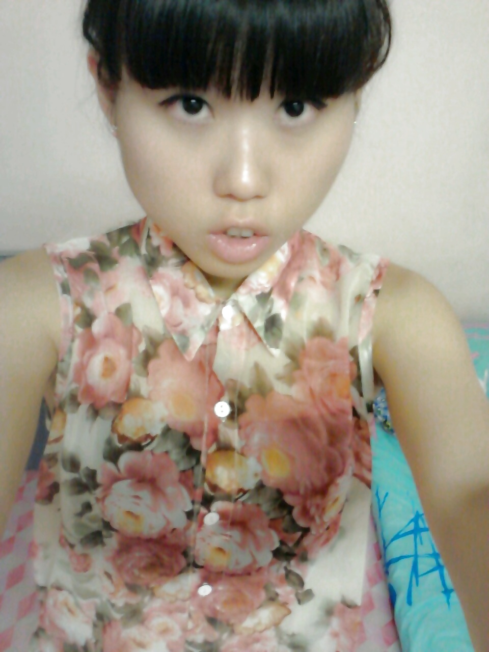 Cute Indonesian Girl #28182702