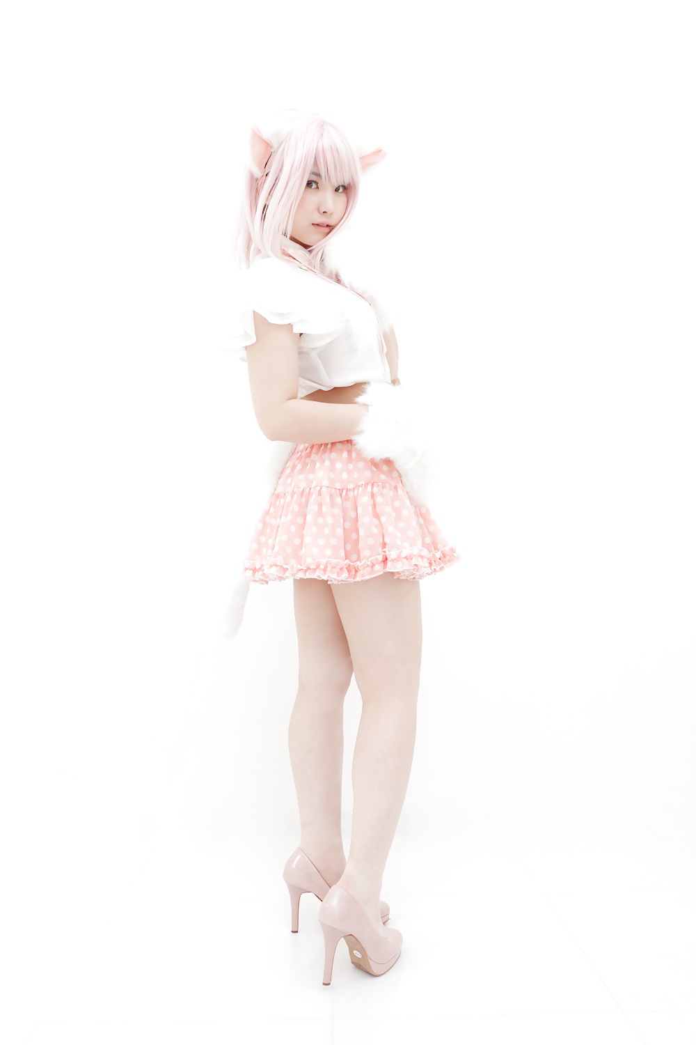 Asiatica cosplay in bianco
 #26558603