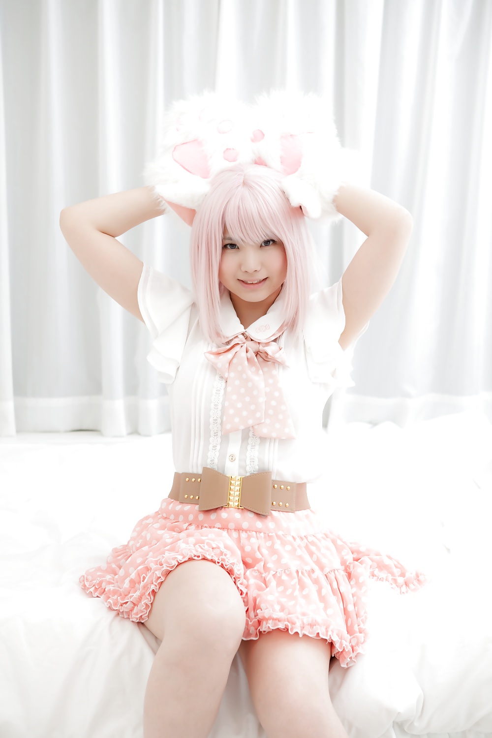 Asiatica cosplay in bianco
 #26558678