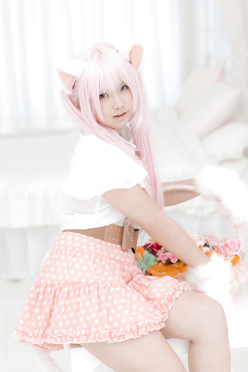 Asiatica cosplay in bianco
 #26558725