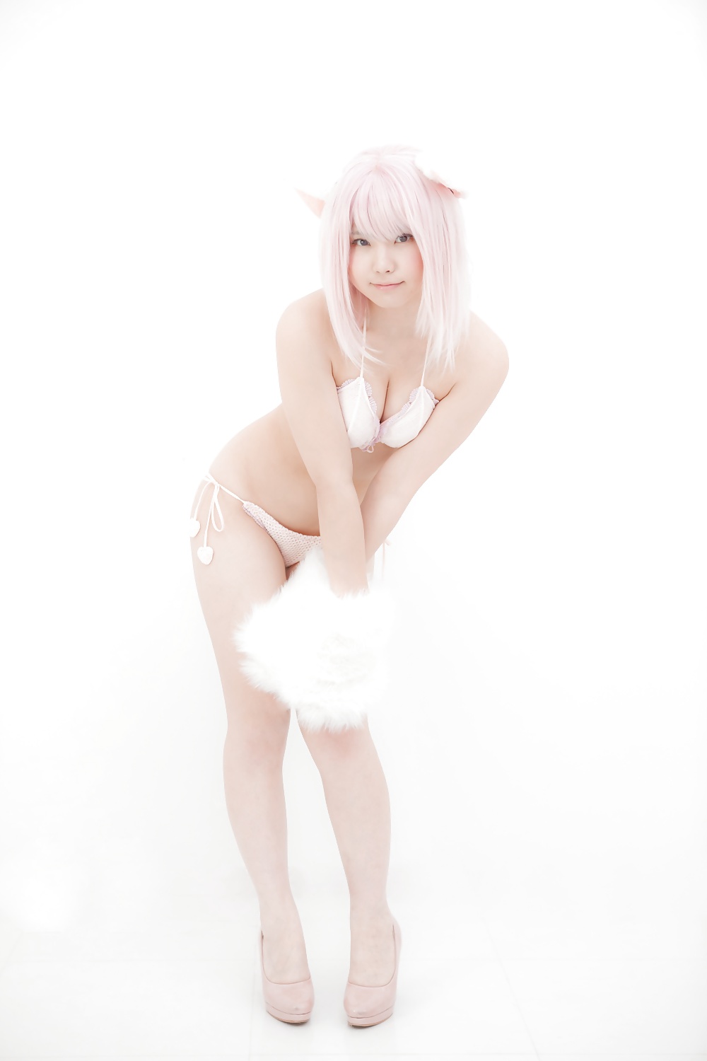 Asian Cosplay in White #26558931