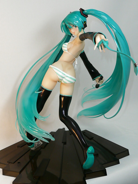 Miku hatsune tony stripped (2)
 #26253424