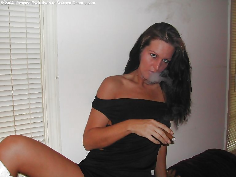 Sexy y cautivador fumadores de puros - i i
 #29338240