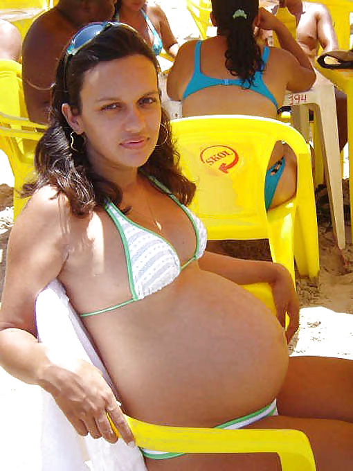 Pregnant women in bikini 1. #37437520