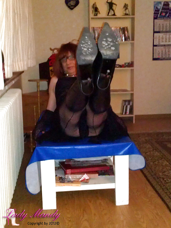 Lady mandy
 #27304061