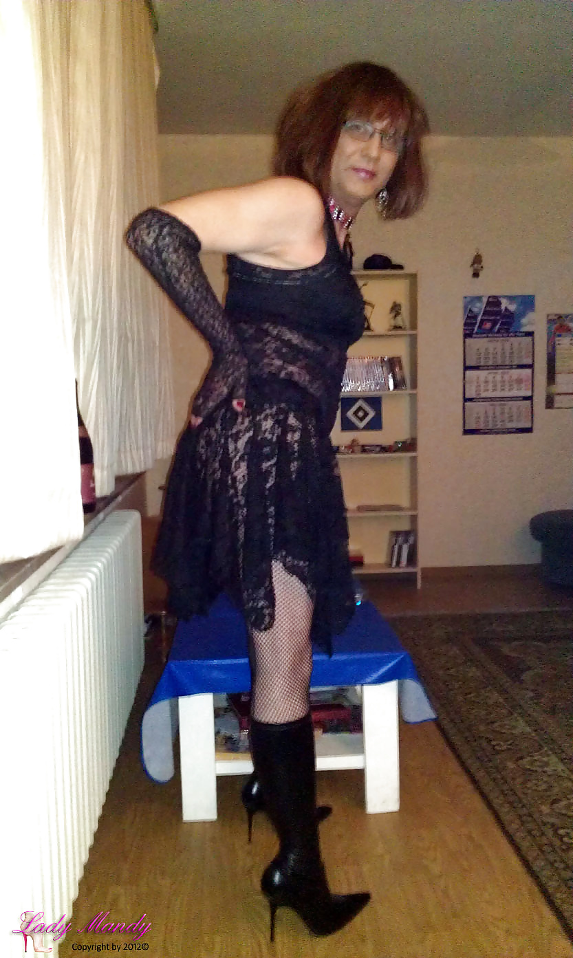 Lady mandy
 #27304075