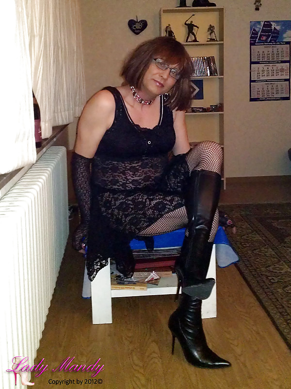 Lady mandy
 #27304081