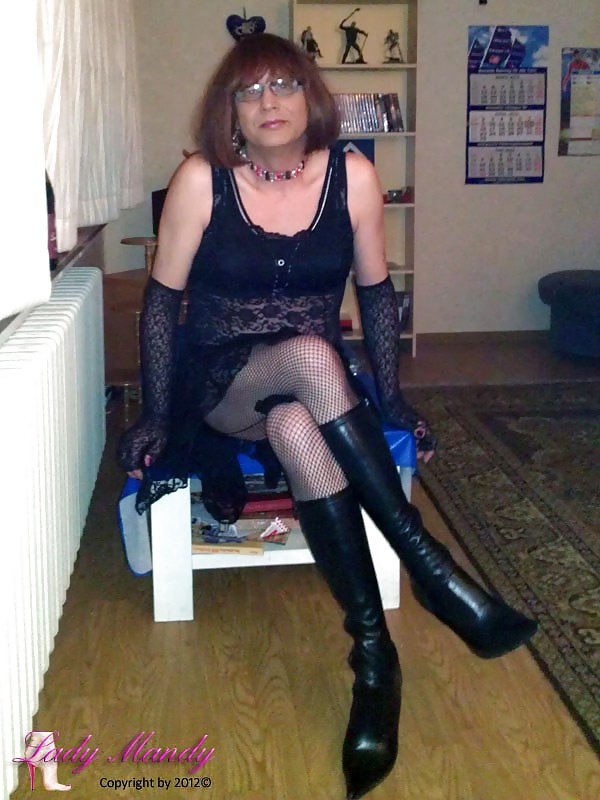 Lady mandy
 #27304087