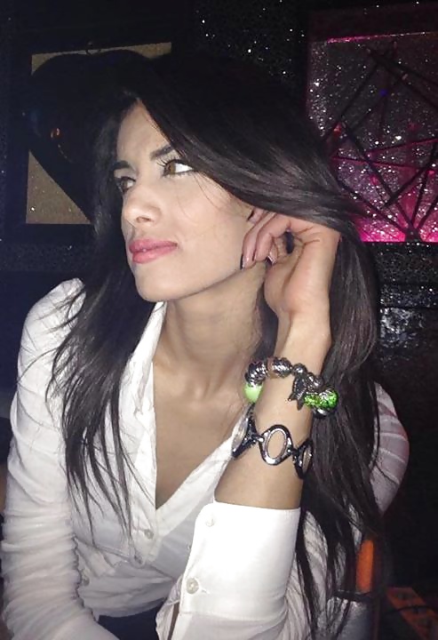 Ameni 9ahba chab3a nik
 #40886979