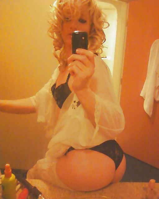 étonnamment Tranny Transexuelle Ladyboy Selfie #33195227