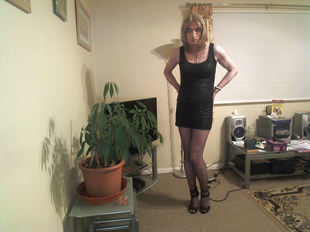 Yo vestida
 #33187785