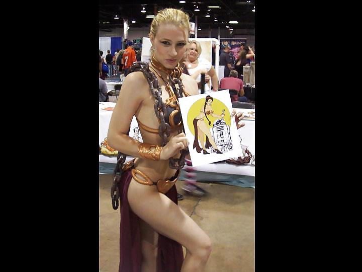 Star Wars Slave Leia Dressed and Undressed Gallery 2 #23046379