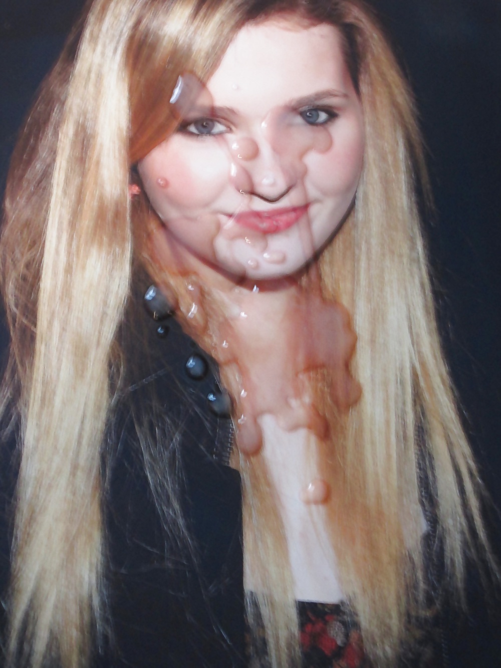 Abigail Breslin #33179593