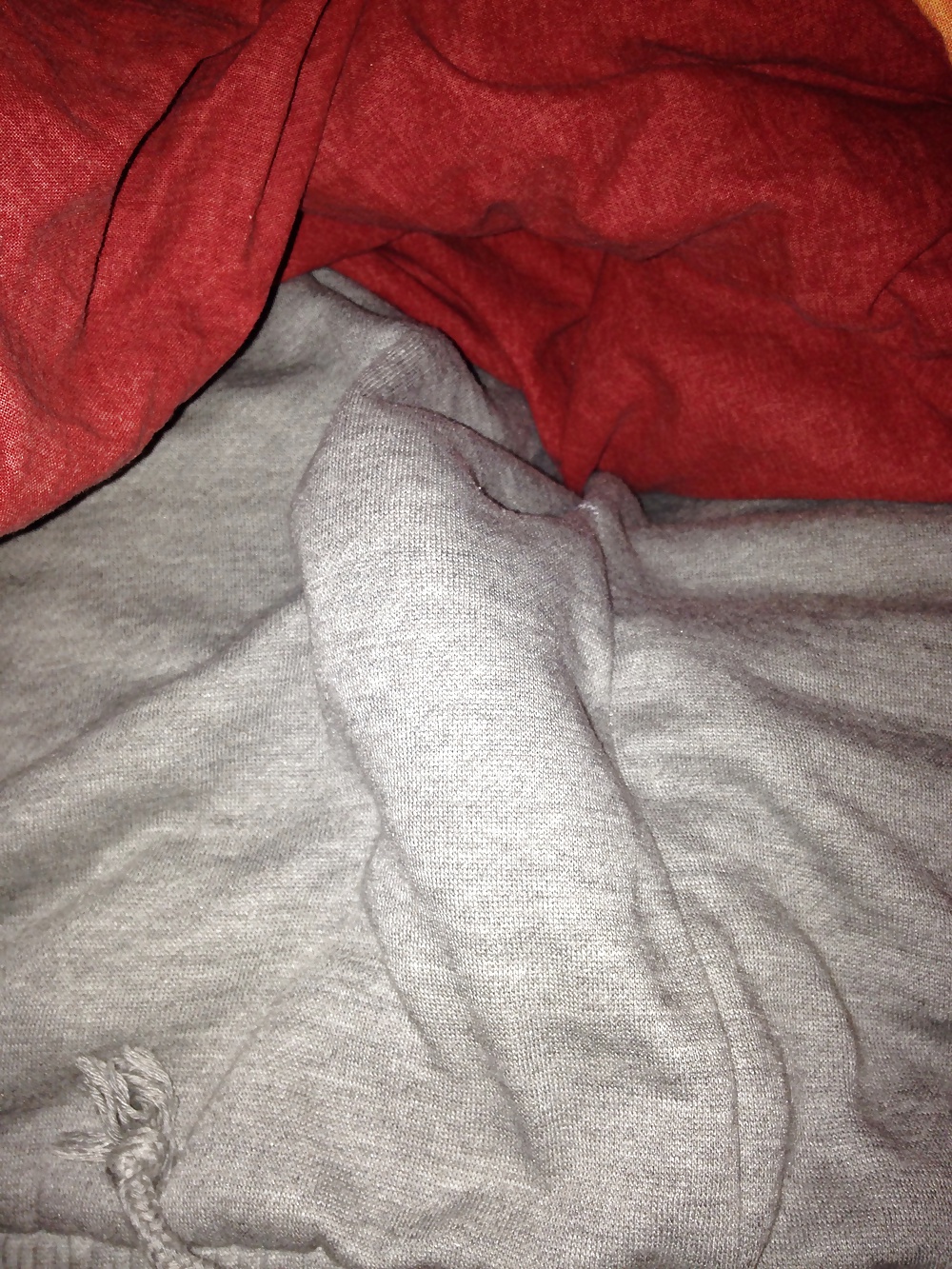Boner in joggingpants #30577477