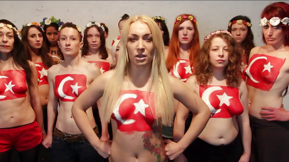Chicas turcas+bandera ,turk bayragimiz ve ciplak kizlar
 #37368164
