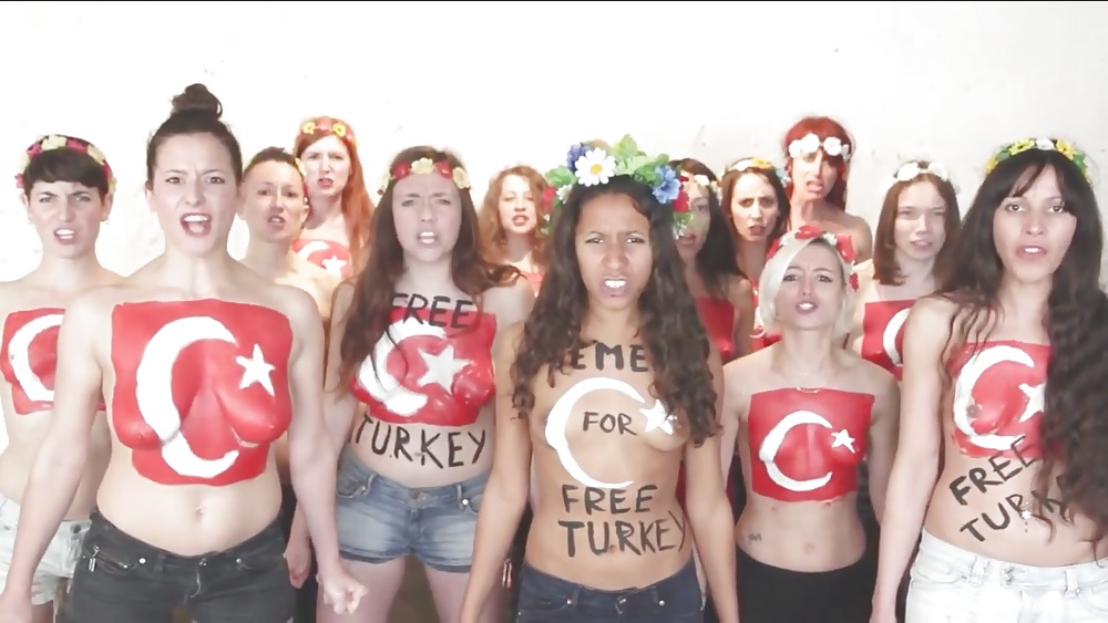 Chicas turcas+bandera ,turk bayragimiz ve ciplak kizlar
 #37368190